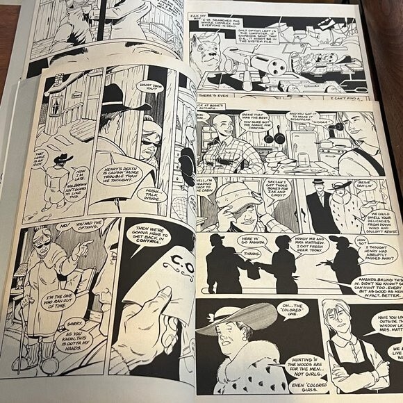 Image Comics Amanda & Gunn  Issue 1 & 4 - Picture 6 of 6